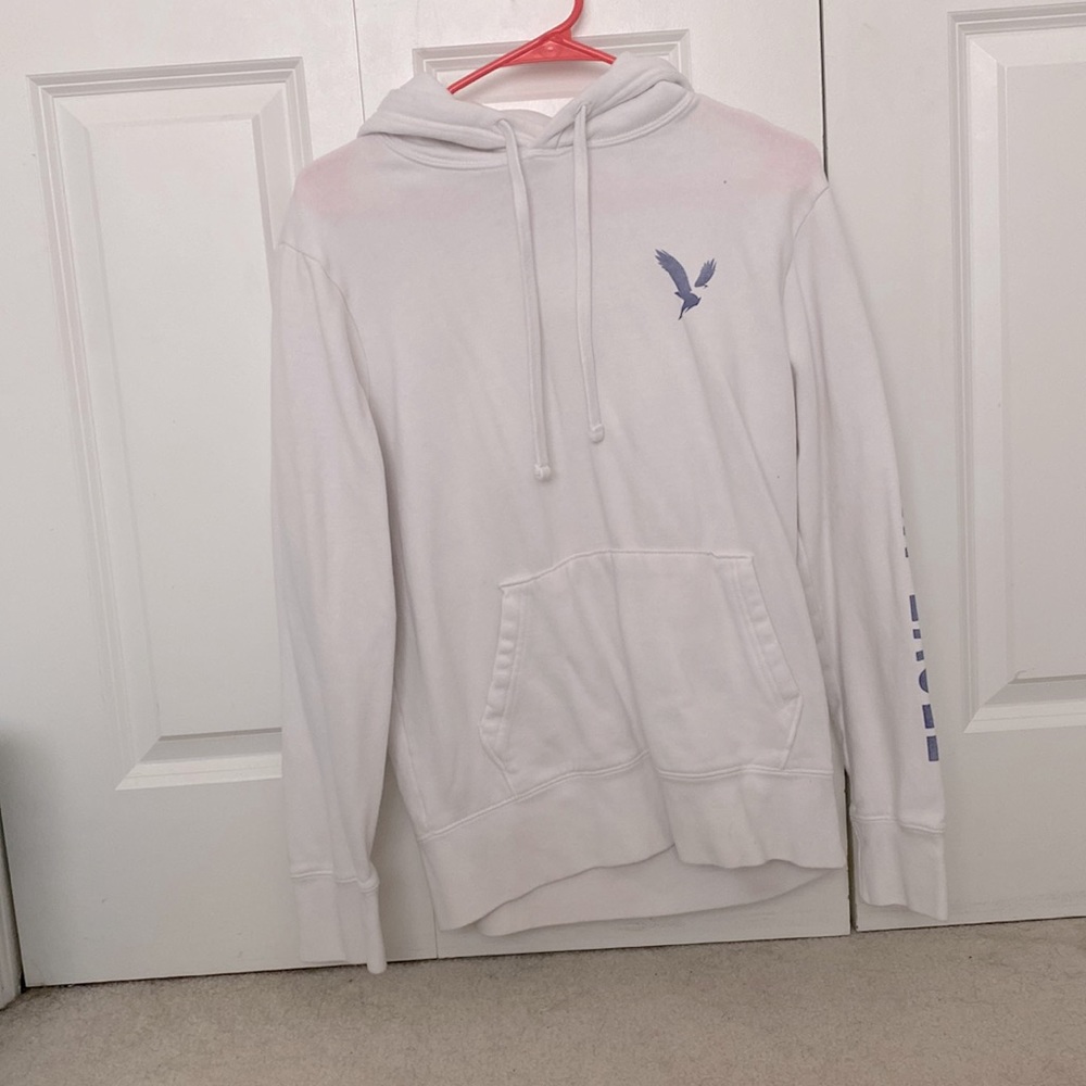 it’s a size small but a little oversized american eagle sweatshirt. Barely worn